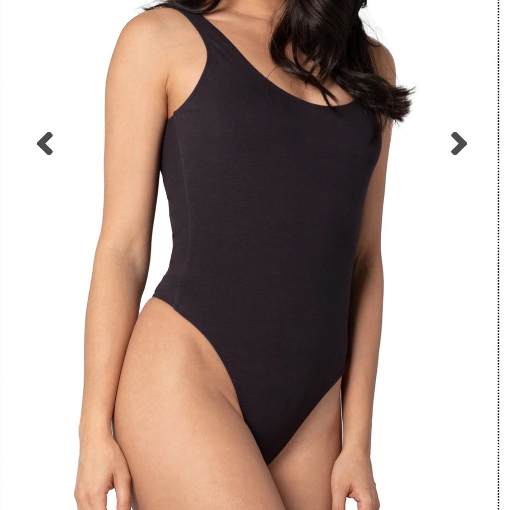 Velvet Rose Sleeveless Scoop Neck Bodysuit L